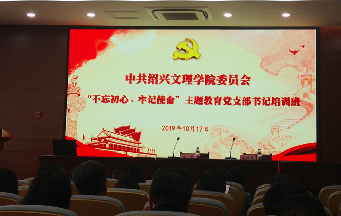 10-18周玥1_副本.jpg 10-18周玥1_副本.jpg