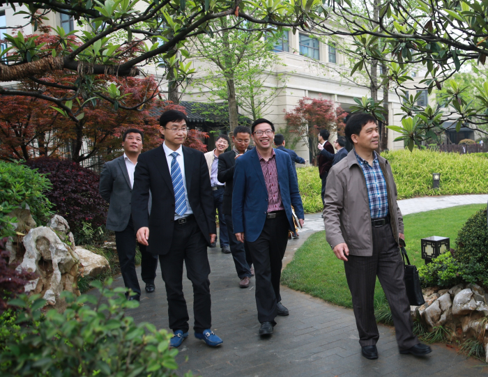W20A2673_看图王.jpg W20A2673_看图王.jpg