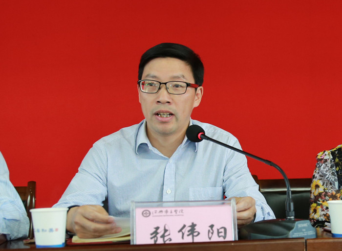 C:\Documents and Settings\Administrator\桌面\6359888406128467464099802.jpg C:\Documents and Settings\Administrator\桌面\6359888406128467464099802.jpg