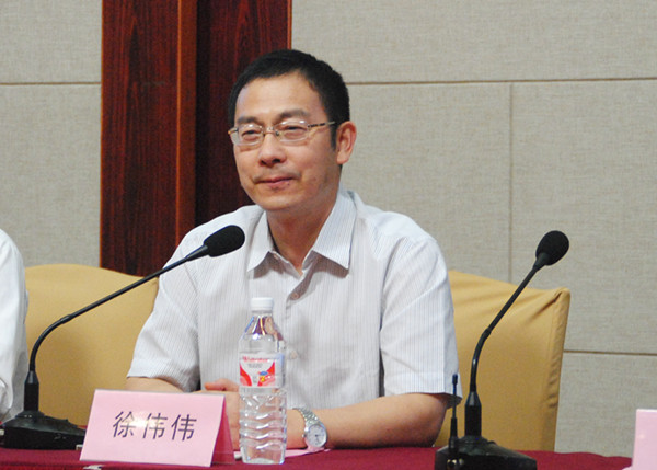 C:\Documents and Settings\Administrator\桌面\徐伟伟0042_副本_副本.jpg C:\Documents and Settings\Administrator\桌面\徐伟伟0042_副本_副本.jpg