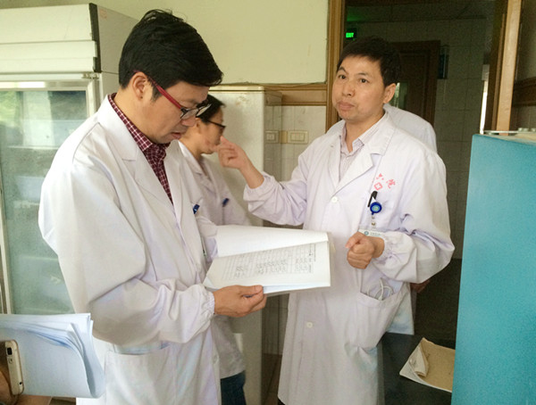C:\Documents and Settings\Administrator\桌面\IMG_0742_副本.jpg C:\Documents and Settings\Administrator\桌面\IMG_0742_副本.jpg