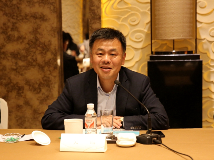 吴皓院长_副本.jpg 吴皓院长_副本.jpg