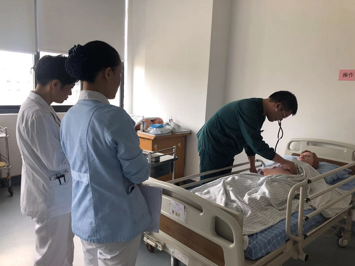 杨丽霞2_副本.png