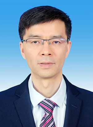 潘波艇